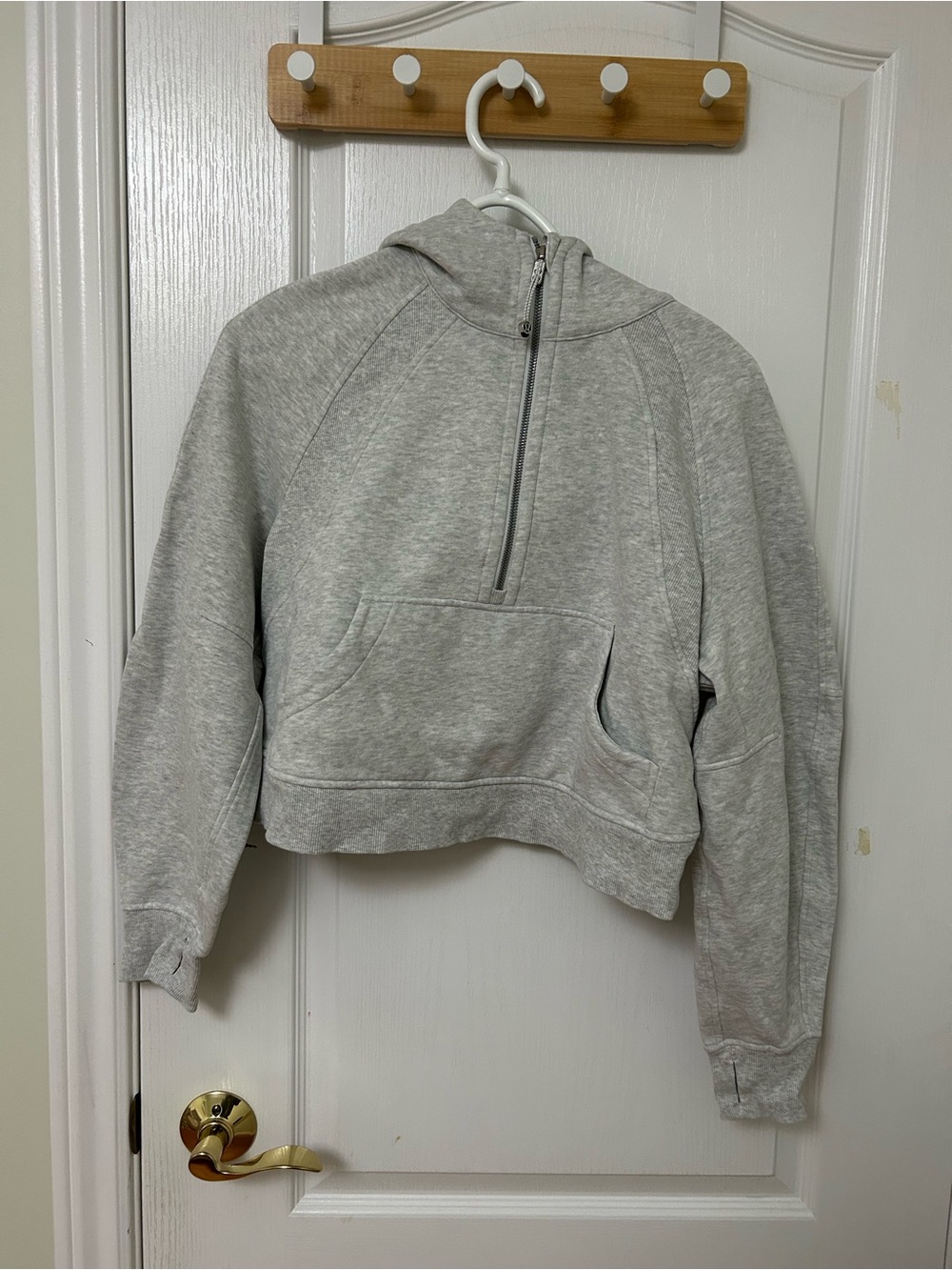 Lululemon cropped hoodie